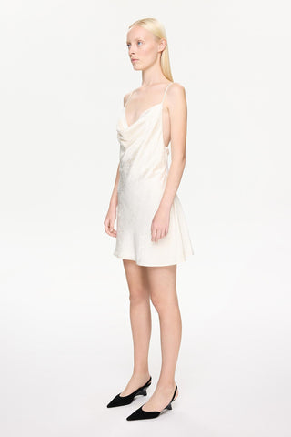 DRESS 411