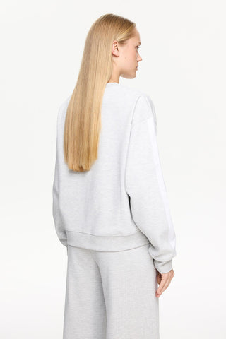 SWEATSHIRT 405