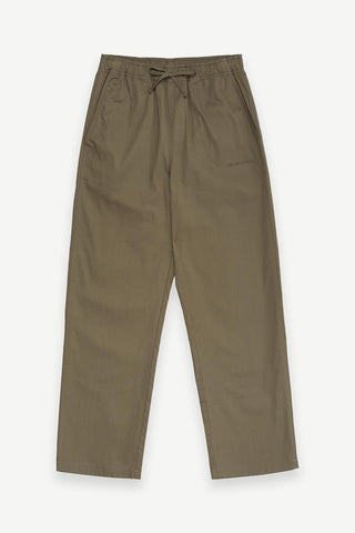 PANT 402