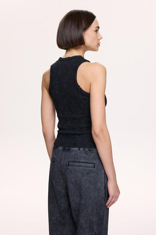 TANK TOP 001