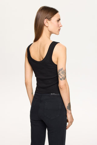 TANK TOP 501