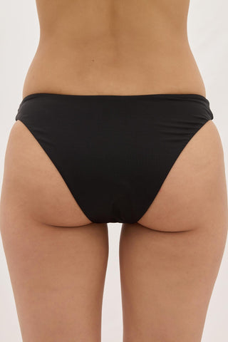 BIKINI BOTTOM 002