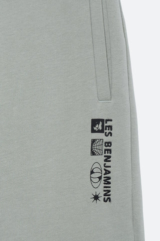 SHORT 001