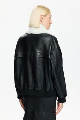 LEATHER JACKET 402
