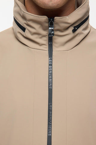 RAINCOAT 402