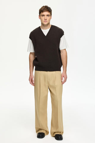 VEST 402