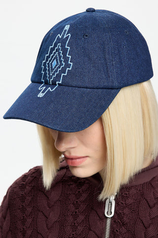 CAP 011