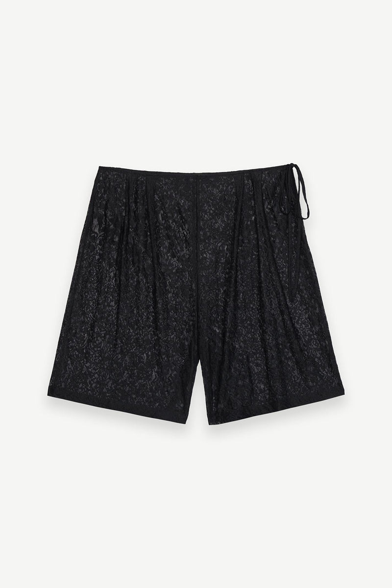 SHORT 001