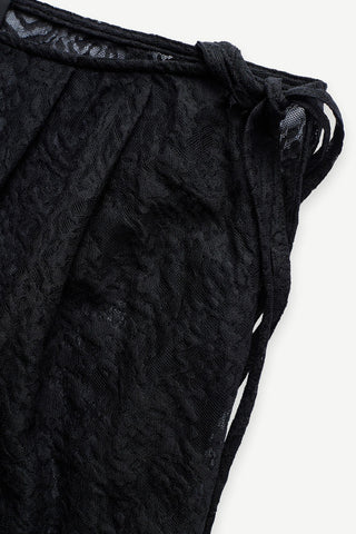 SHORT 001