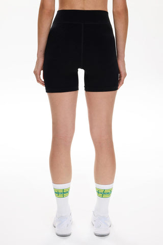 SHORT 002