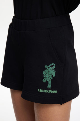 SHORT 001