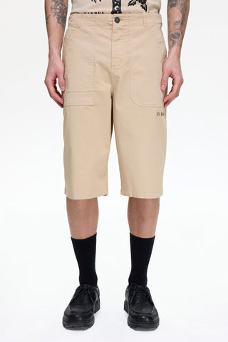 SHORT 019