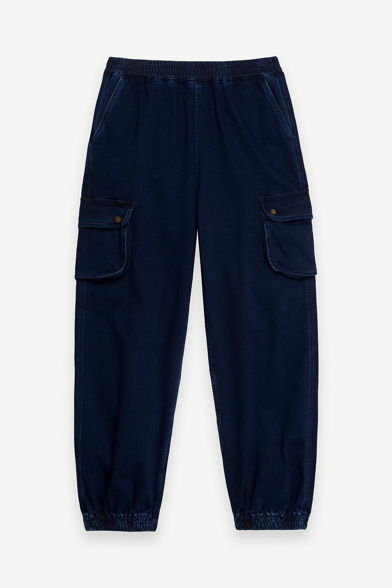 TRACKPANT 002