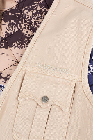VEST 001