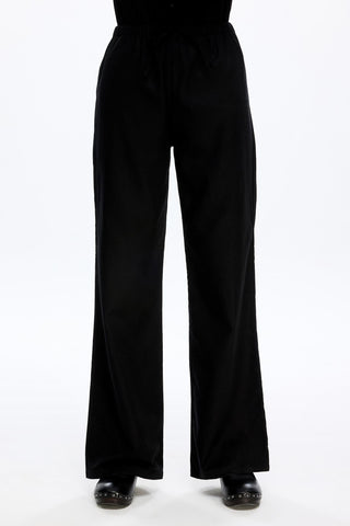 PANT 402