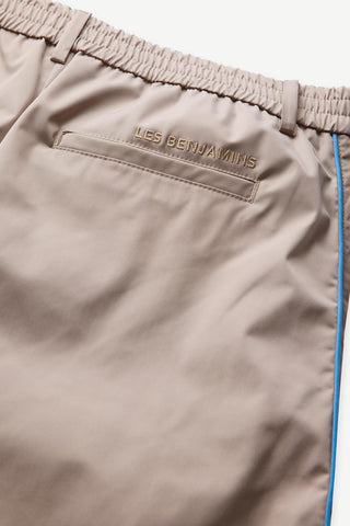 SHORT 001