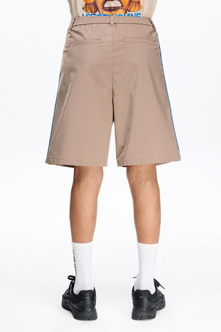 SHORT 001