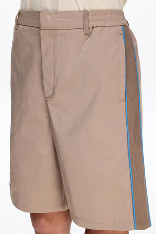 SHORT 001