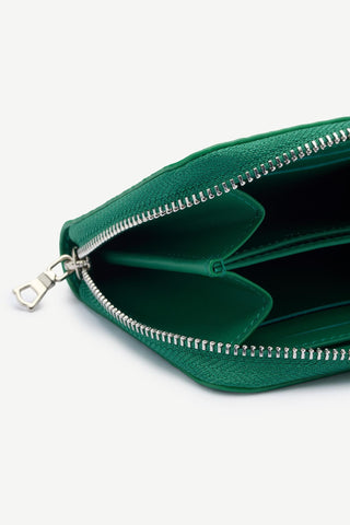 LARGE ZIPPED WALLET 010