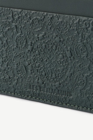 EMBOSSED CARD HOLDER 044
